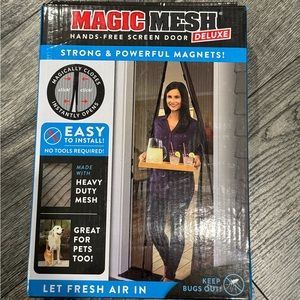 Magic mesh screen door. Outdoor